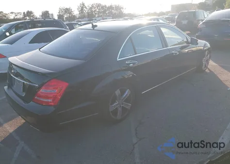 2013 Mercedes-Benz S 550 из США, поврежденный, VIN WDDNG7DB0DA527970